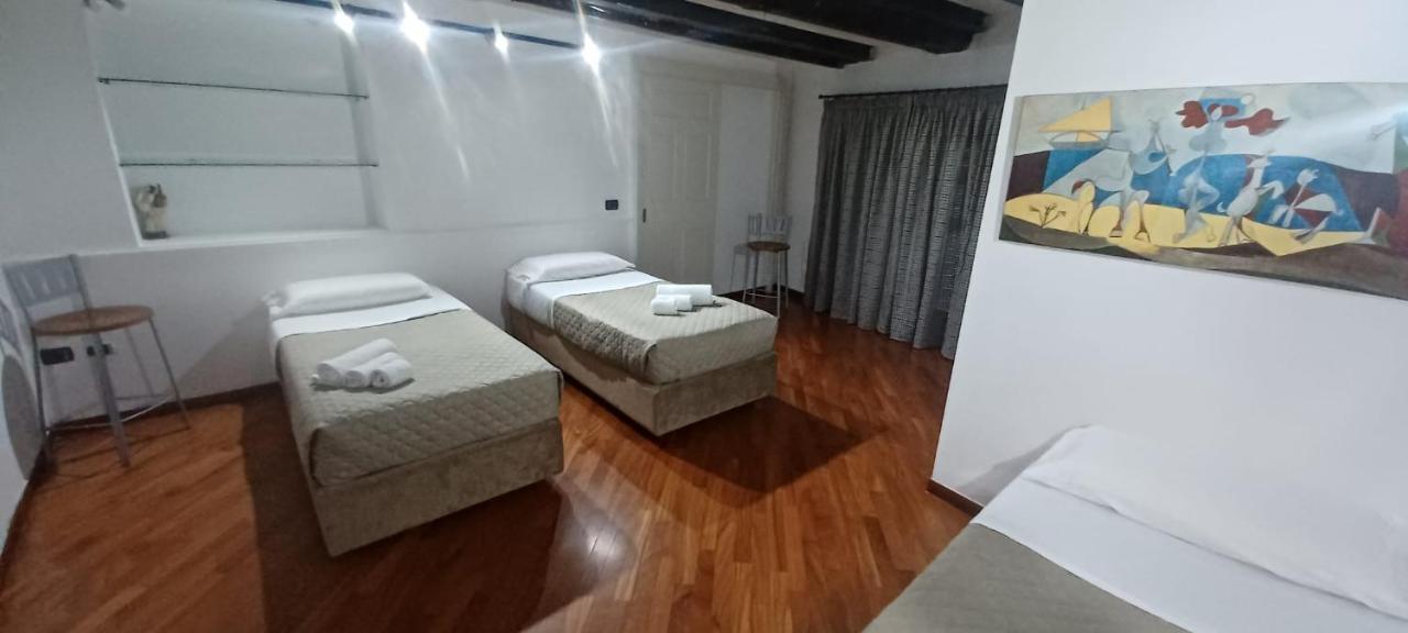 Residenza Nunziatella Apartment Naples Luaran gambar