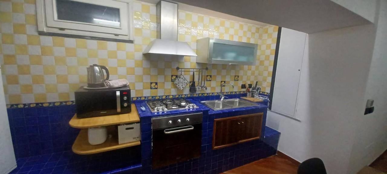 Residenza Nunziatella Apartment Naples Luaran gambar