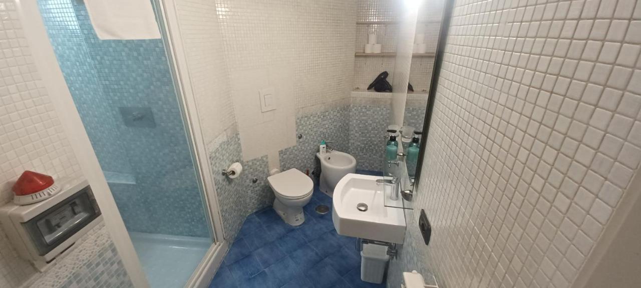 Residenza Nunziatella Apartment Naples Luaran gambar