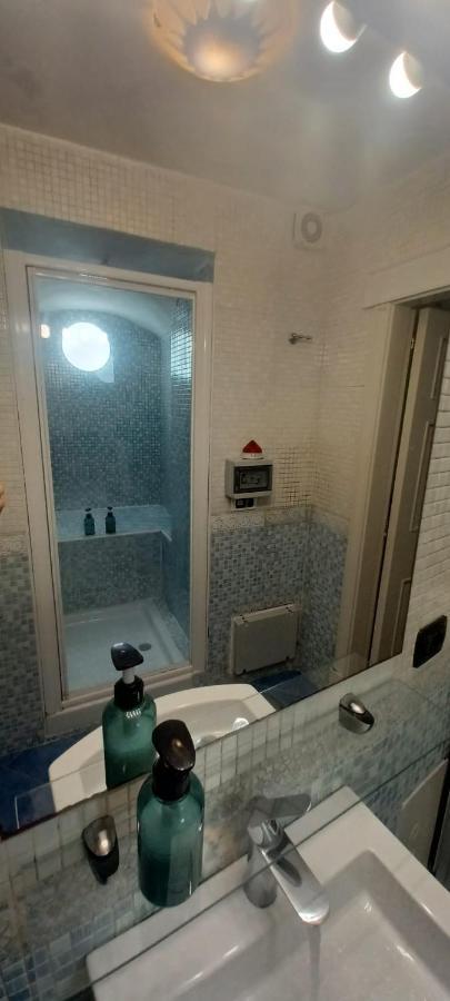 Residenza Nunziatella Apartment Naples Luaran gambar